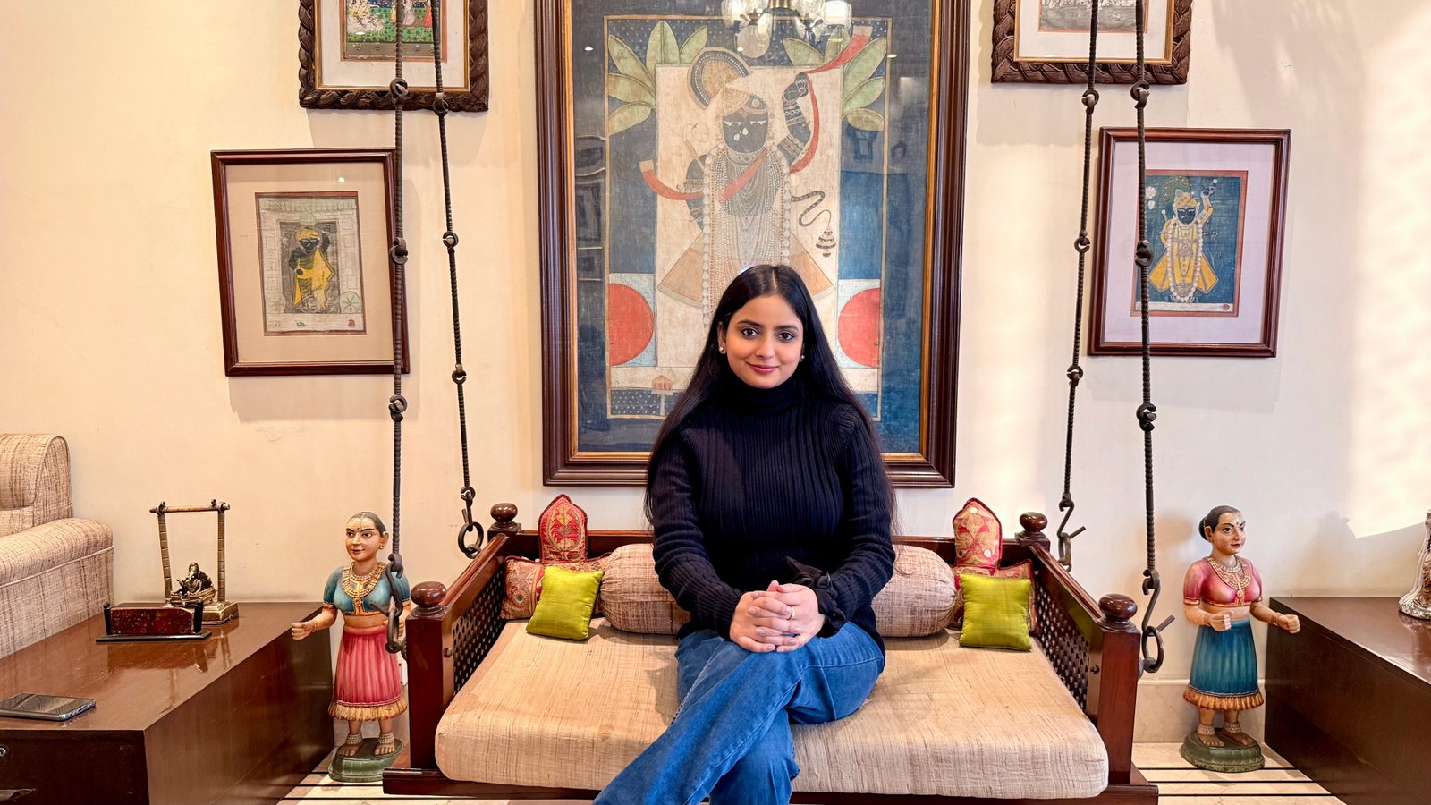 Sarannyu Tripathi - Vedic Astrologer & Psychologist